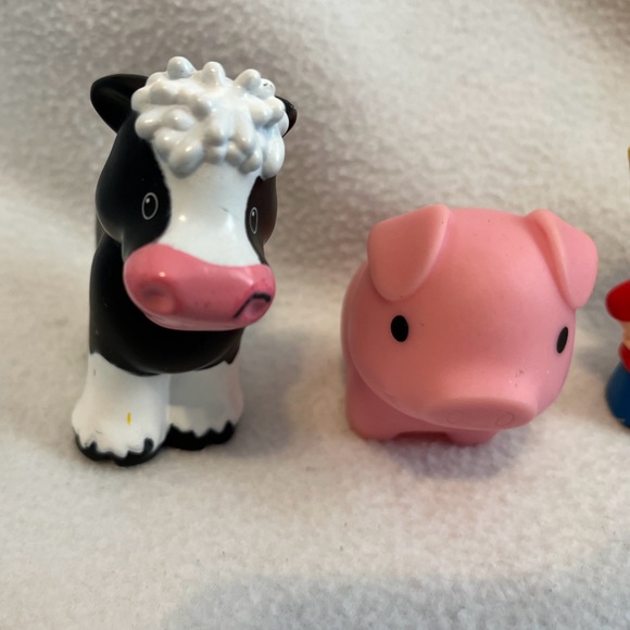 Fisher Price Little People Farm Animals Farmer Figure Pigs Chicken Cow Sheep - Picture 8 of 10
